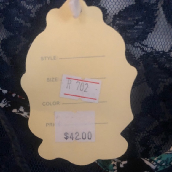 New! Velzera Women’s Dress Size Small NWT - Picture 3 of 3